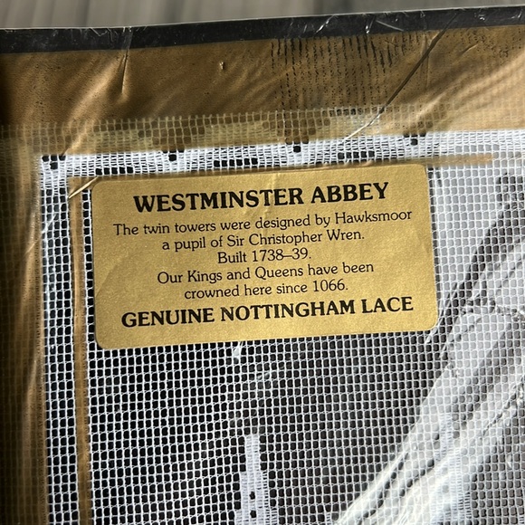 Westminster Abbey Genuine Nottingham Lace Made in Britain - Picture 3 of 9